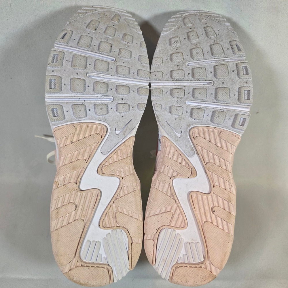 Nike Air Max Excee Womens 11 White Barely Rose Sneakers - Picture 6 of 7